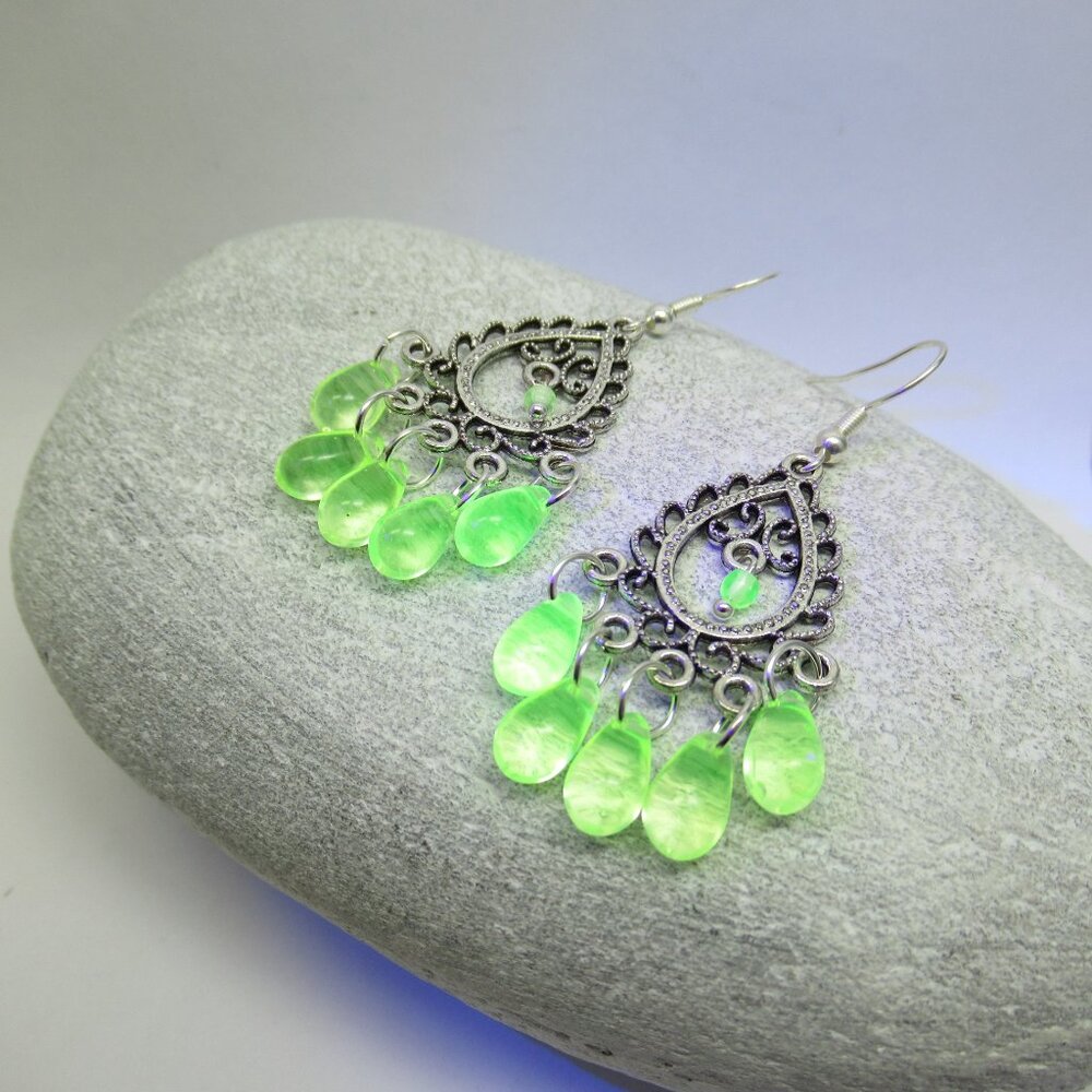 UG Drop dangle earrings - Picture 7 of 12